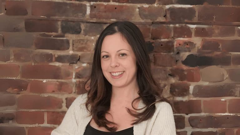 From Chaos To Clarity: How Stéphanie Lortie Is Redefining High-Ticket Sales For Digital Experts