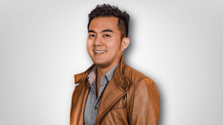 Carl Huang, marketing AI SEO consultant in Singapore, offers free e-book to help SMEs build AI-driven marketing strategies.