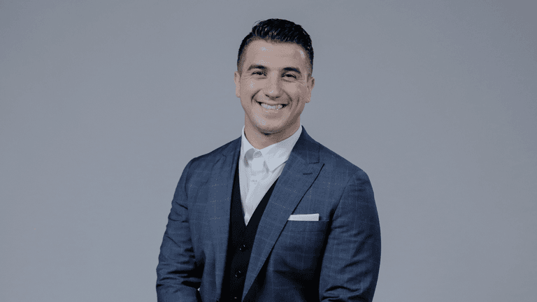 Gerson Fidalgo, founder of RSET.LIFE, offers a holistic transformation system, guiding individuals globally through personal growth and sustainable change.