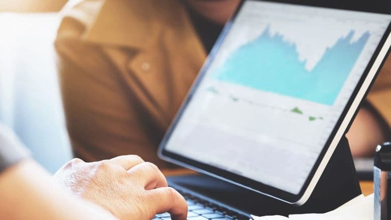 Global IPO Activity Slumps in 2025: Key Factors Behind the Decline
