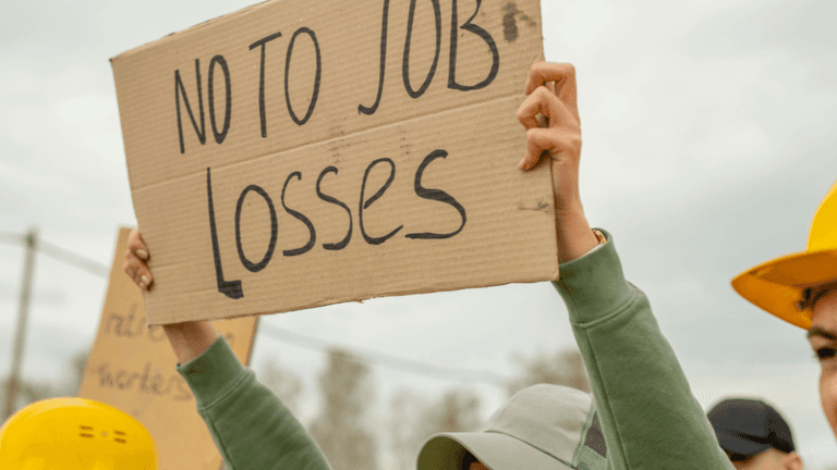 Intel Announces 15,000 Job Cuts Amid $1.6 Billion Quarterly Loss