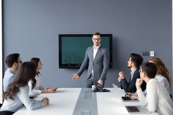 Navigating Uncertainty: How CEOs Led Through Unpredictable Times in January 2022