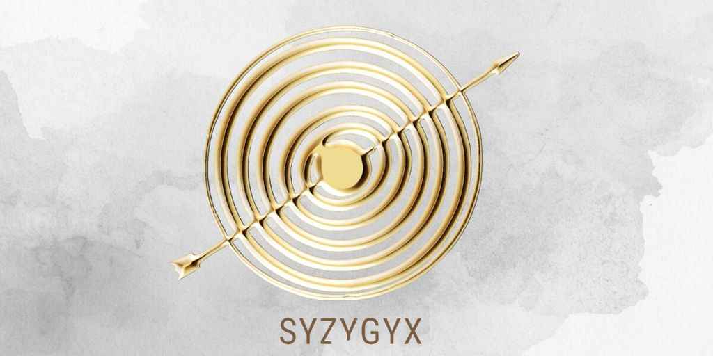 Gold arrow representing syngvx, symbolizing innovation and Daniel McShan’s transformative approach to technology development.