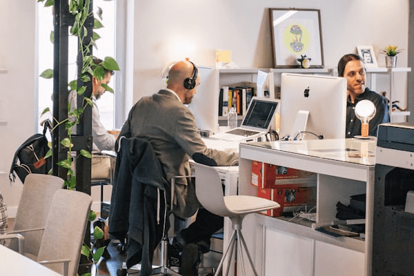 May 2022: Redefining the Future of Work – CEOs Focus on Hybrid Models and Flexibility