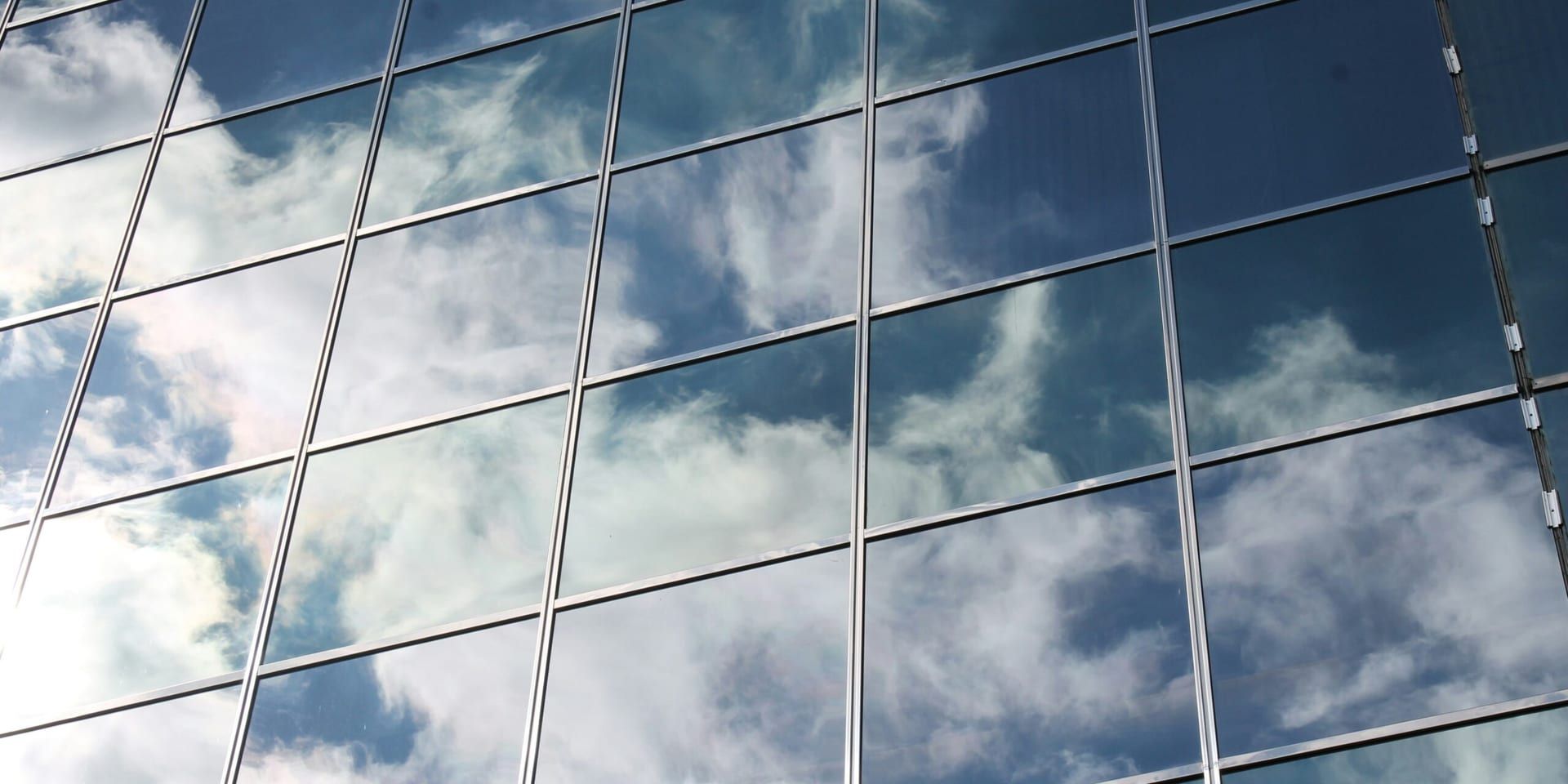 Oracle’s Cloud Revenue Surges 27% in Q4 Fiscal ’25, Accelerating Enterprise Shift to AI and Infrastructure Solutions
