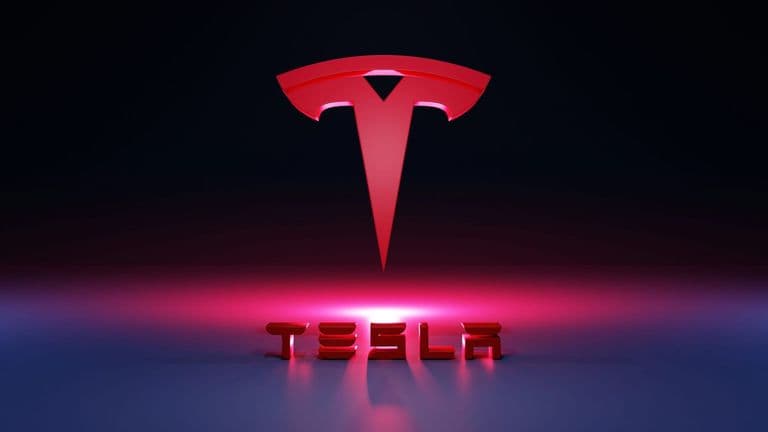 Tesla Beats Q4 Expectations Despite Dropping Margins, Musk Reaffirms AI and Robotaxi Ambitions