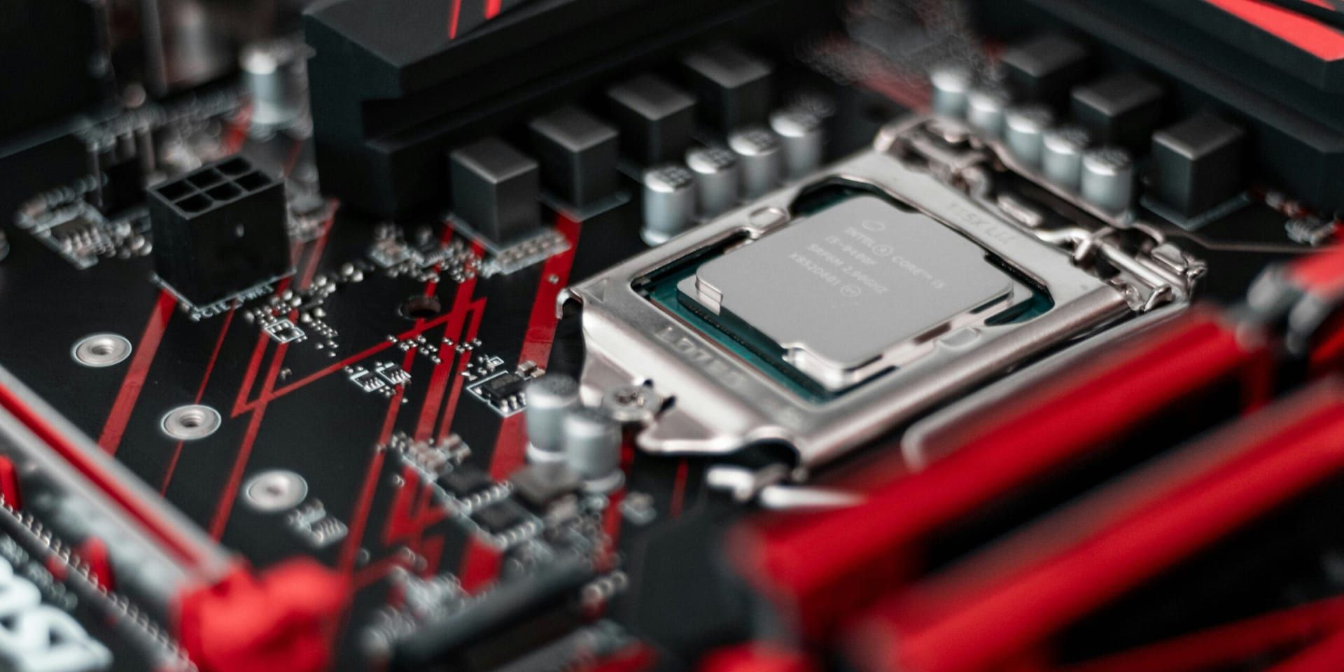 Intel Taps Former Micron CFO as Part of Executive Overhaul
