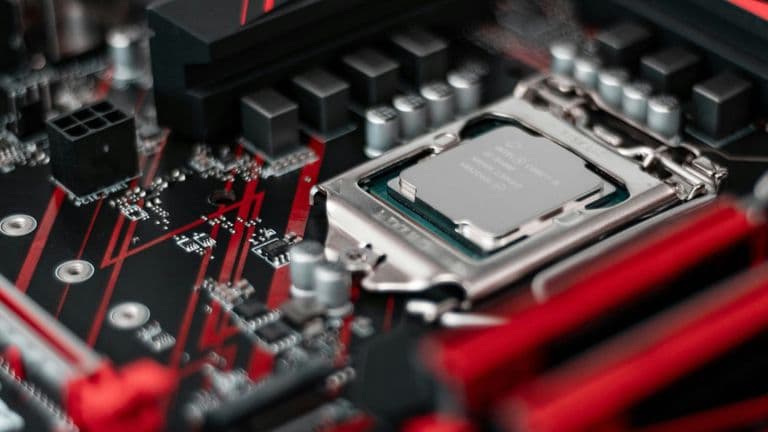 Intel Taps Former Micron CFO as Part of Executive Overhaul