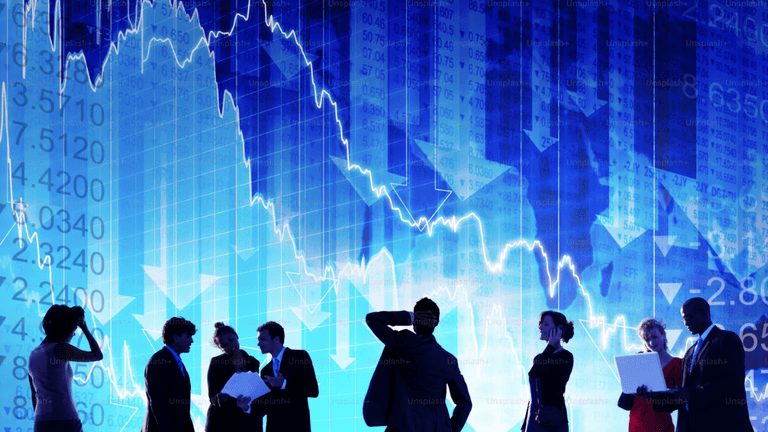 U.S. Markets Hit Record Highs as Earnings Season Begins, Giving Executives a Fresh Read on Economic Momentum