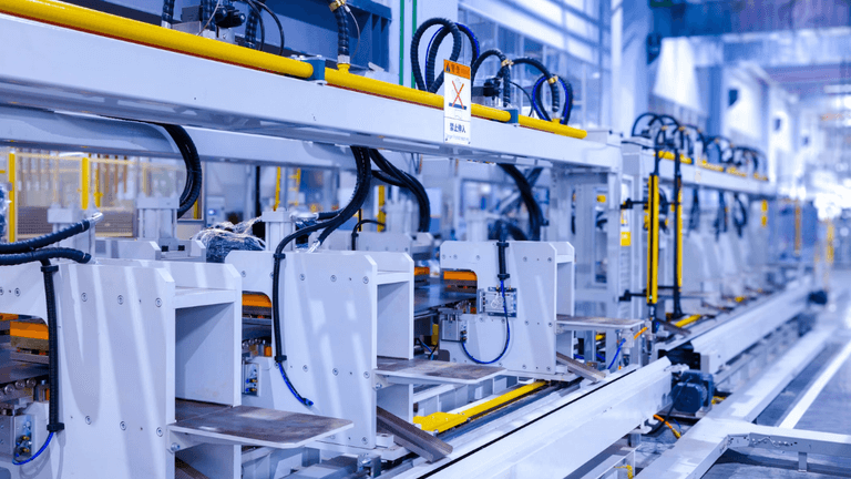 U.S. Manufacturing Expansion Signals Strong Start to Q2 Growth