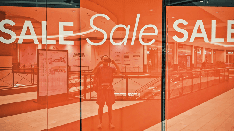 U.S. Retail Sales Show Moderate Growth in April 2026, Signaling Steady Consumer Demand
