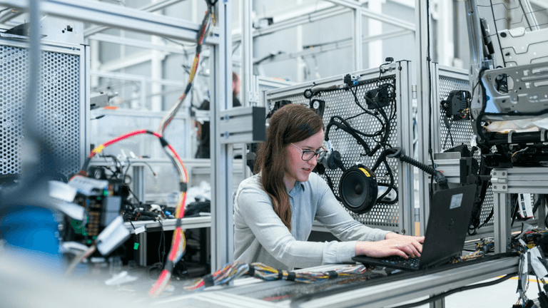 U.S. Corporate Investment Accelerates in Q2 2026 as Companies Prioritize Automation and Infrastructure