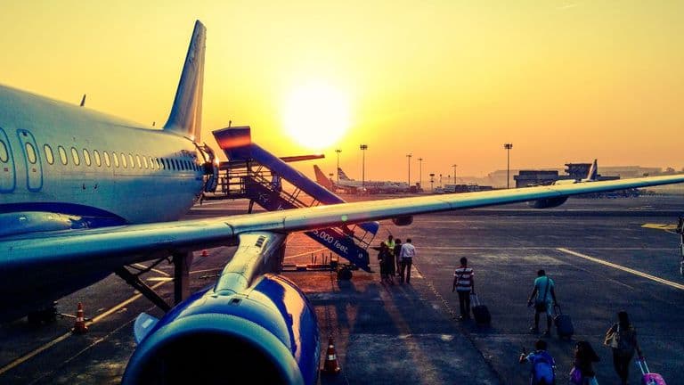 American Airlines Reverses Course on Business Travel Strategy Amid Market Share Decline
