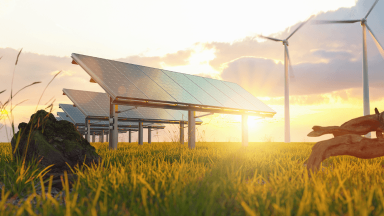 Renewable Energy Investment Hits Record Levels Amid Global Green Push