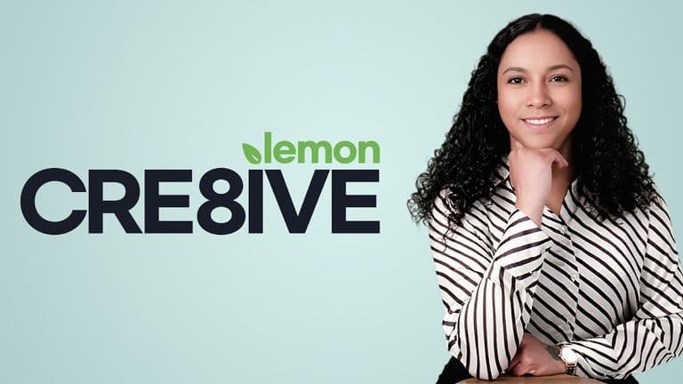 Marian Klooster, founder of Cre8ive Lemon, smiling confidently with a striped blouse beside the 'CRE8IVE LEMON' logo.