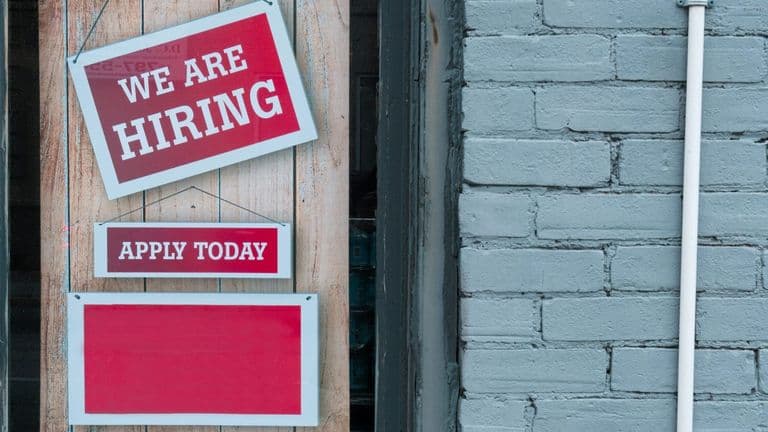 Navigating Executive Hiring Trends in 2025