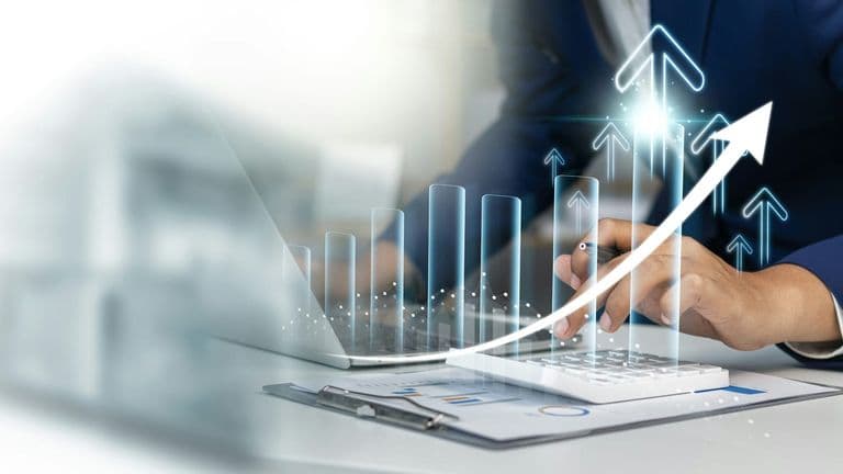 U.S. Stock Indexes Reach New Highs on Strong Economic Growth Data