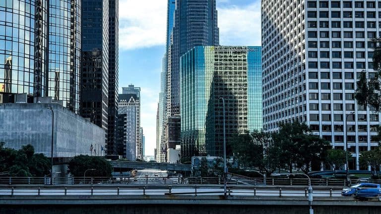 Executive Turnover Signals Strategic Repositioning as U.S. Corporations Prepare for 2026