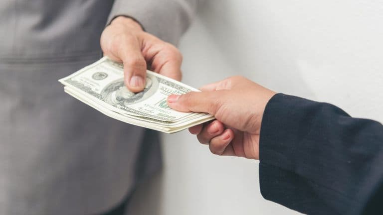 Chewy’s Executive Compensation: A Closer Look at 2025 Trends