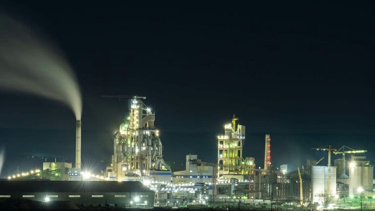 Energy Refiners Return Capital Amid Profit Slide