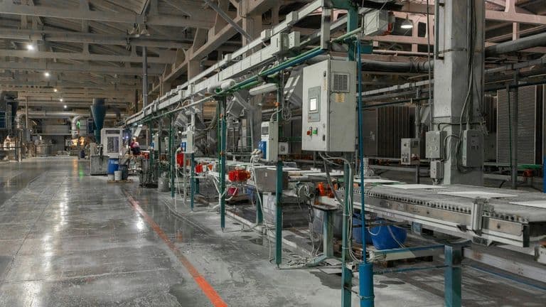 U.S. Firms Grapple with Tariff Pressures, Plan Price Hikes