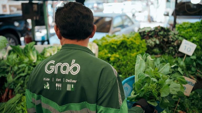Sustainability as a Competitive Advantage: How Leading Brands Are Integrating Green Practices