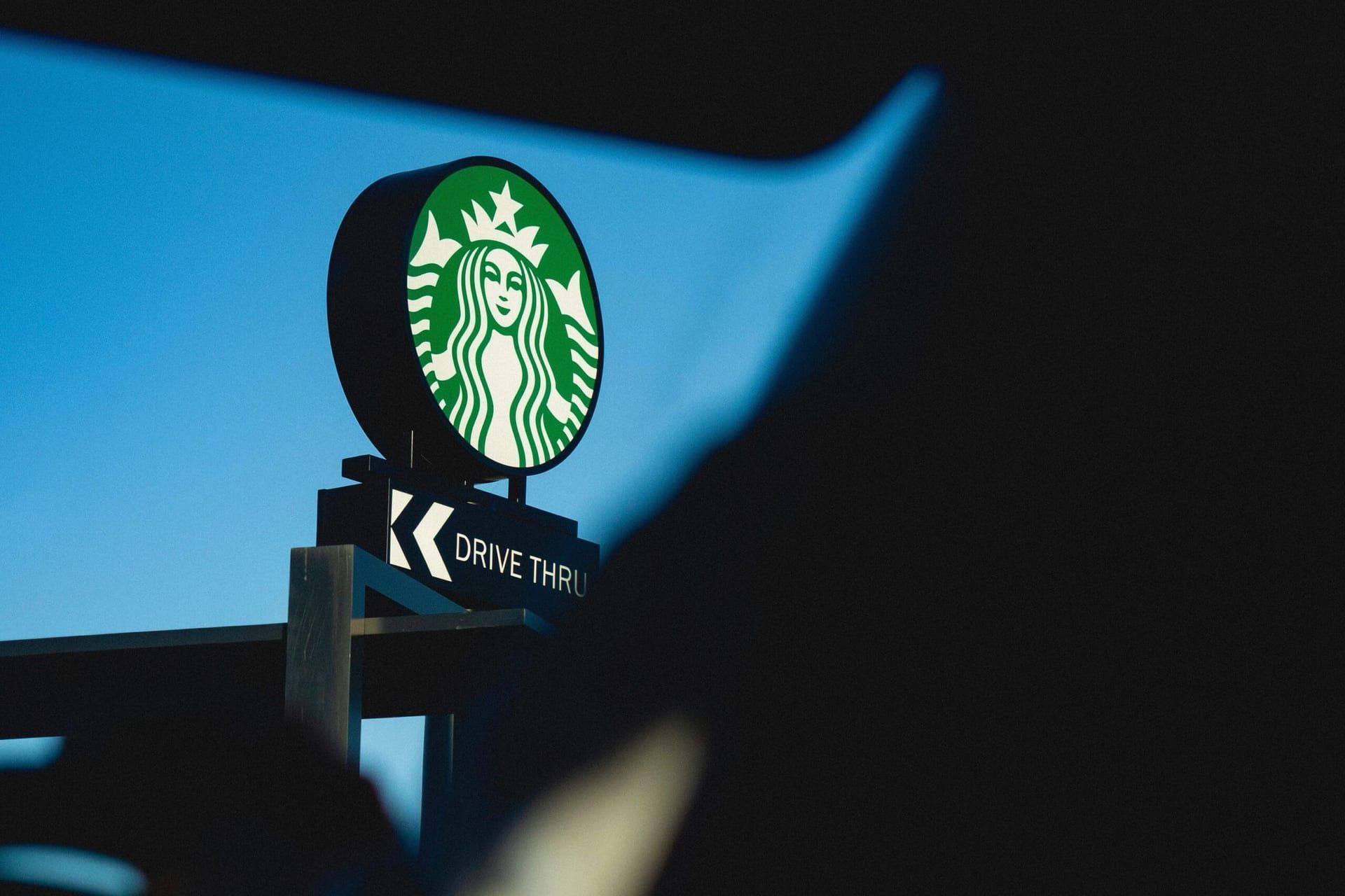 Starbucks CEO Charts Bold U.S. Growth Strategy: People, Menu & Expansion at Forefront