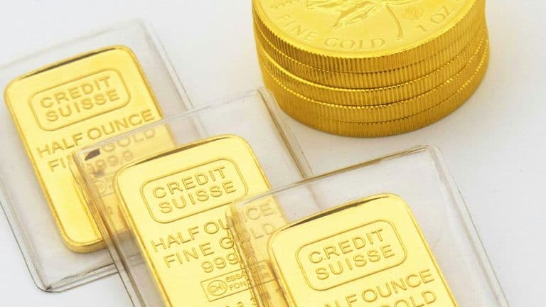 Surge in Gold Investments Amid Economic Uncertainty