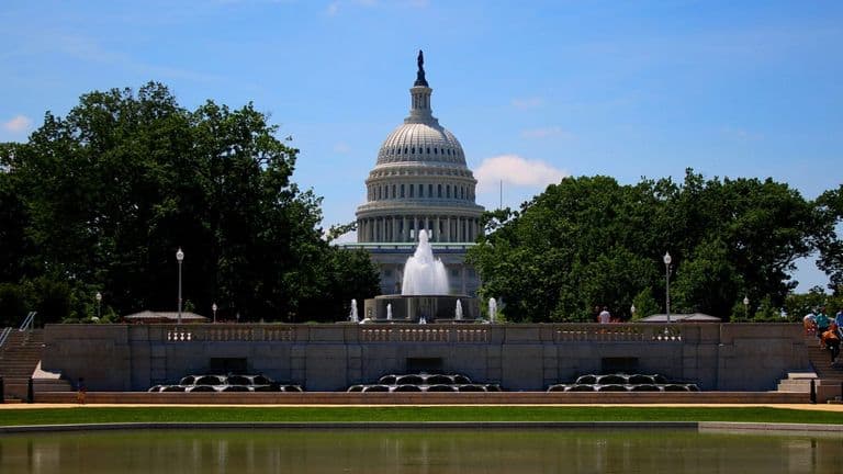 U.S. Federal Reserve Faces Data Void Due to Government Shutdown