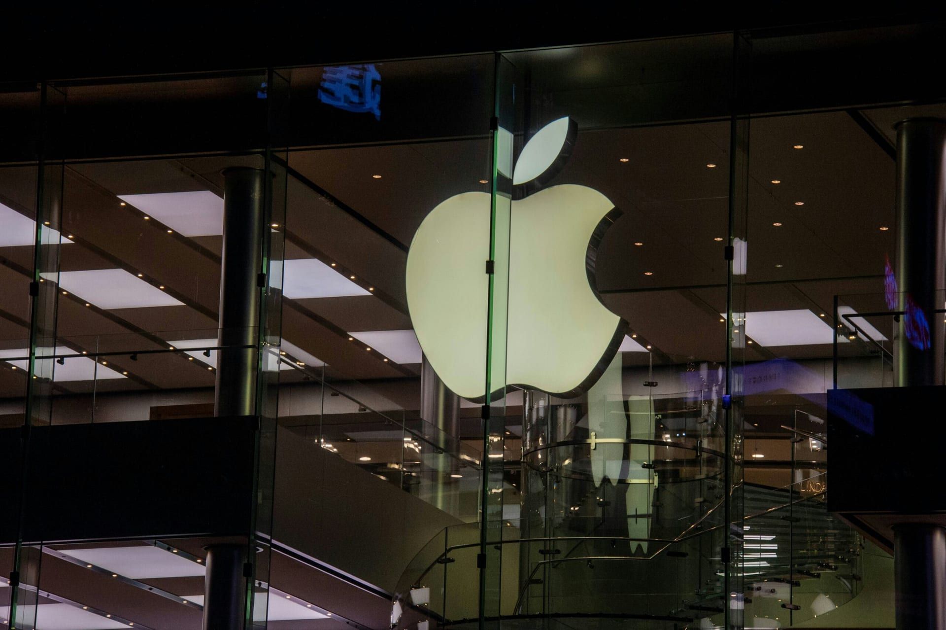 Apple Unveils $500 Billion U.S. Investment Plan, Anchored by Houston AI Facility