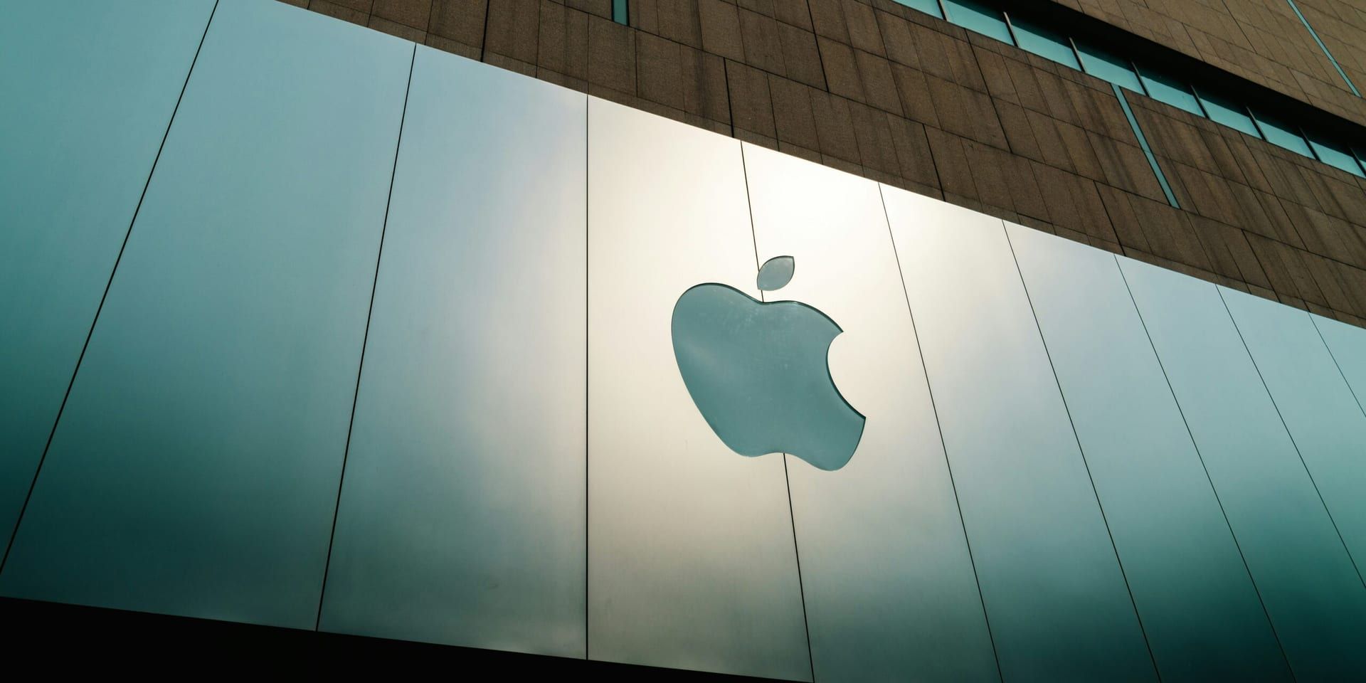Apple Pledges $500 Billion Investment to Strengthen U.S. Footprint
