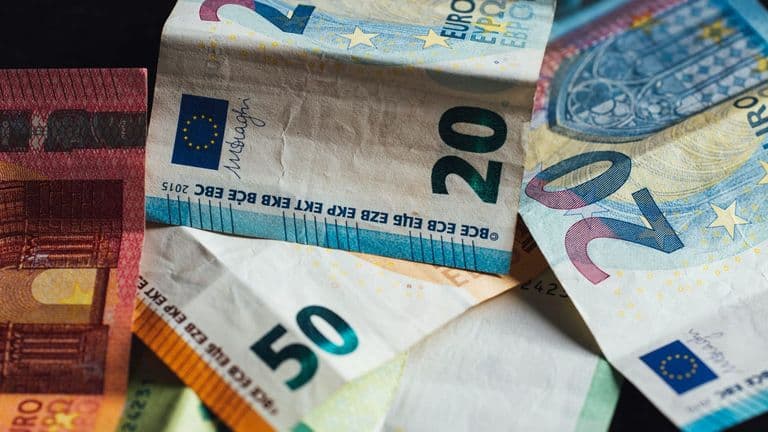 CEO Pay Rises Nearly 10% in 2024 as Markets and Profits Surge