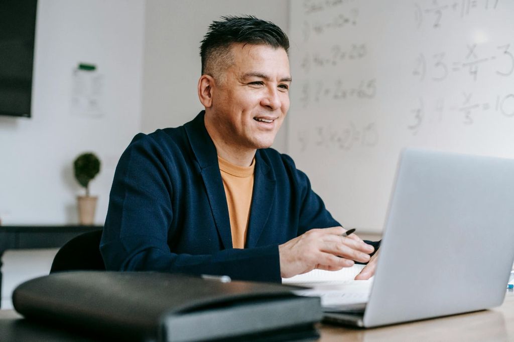 Mastering online engagement strategies