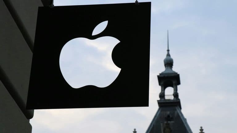Apple Pledges $500 Billion for U.S. Expansion, Announces New AI Facility in Houston