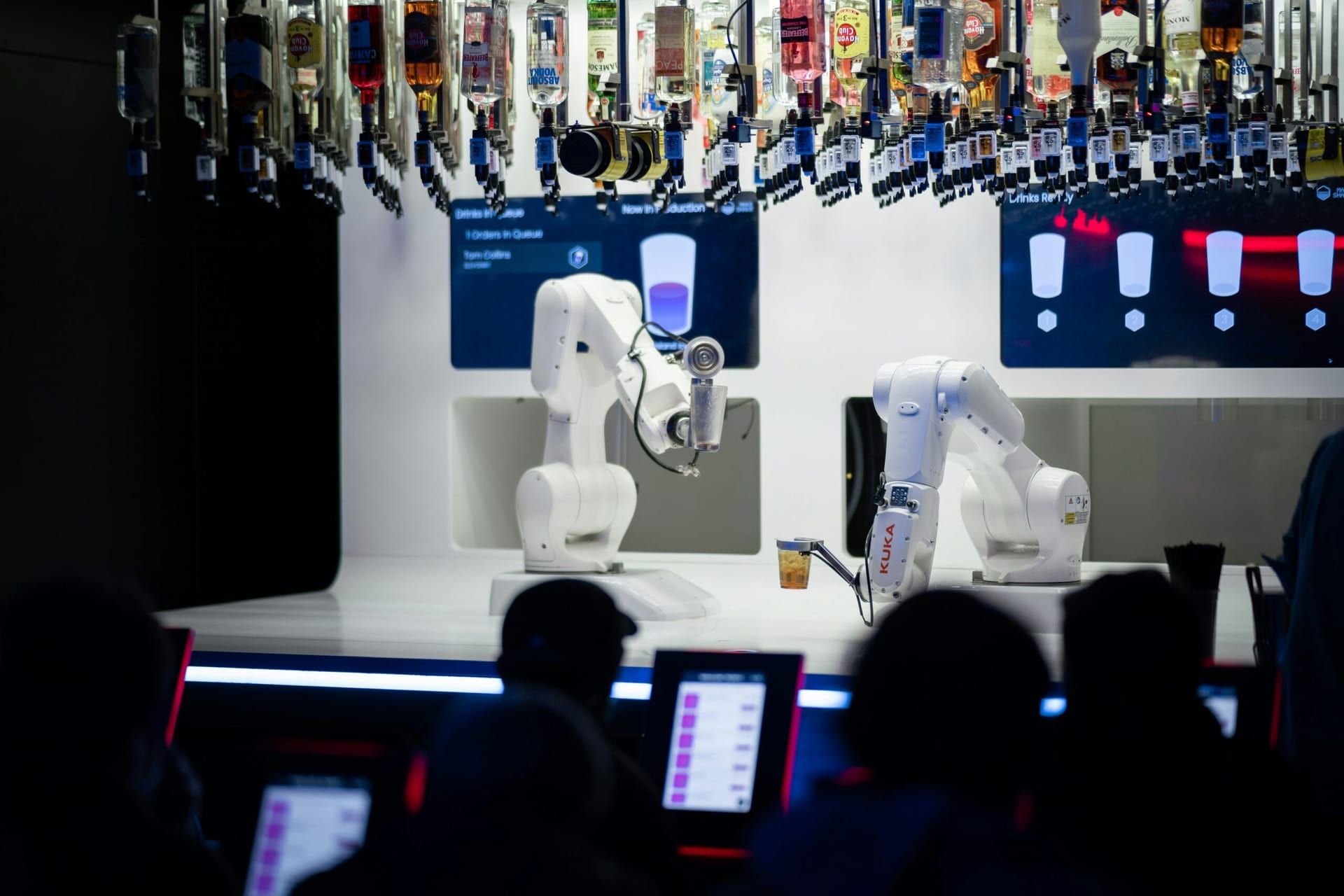 Tech-Driven Business Strategies: How AI and Automation Are Reshaping Global Markets