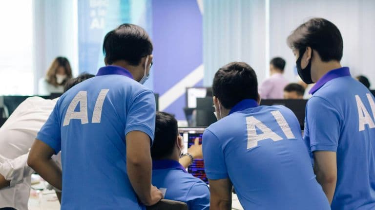 Fast-Growing Tech Firms Spotlighted as Growth Engines in 2026: Lessons for CEOs