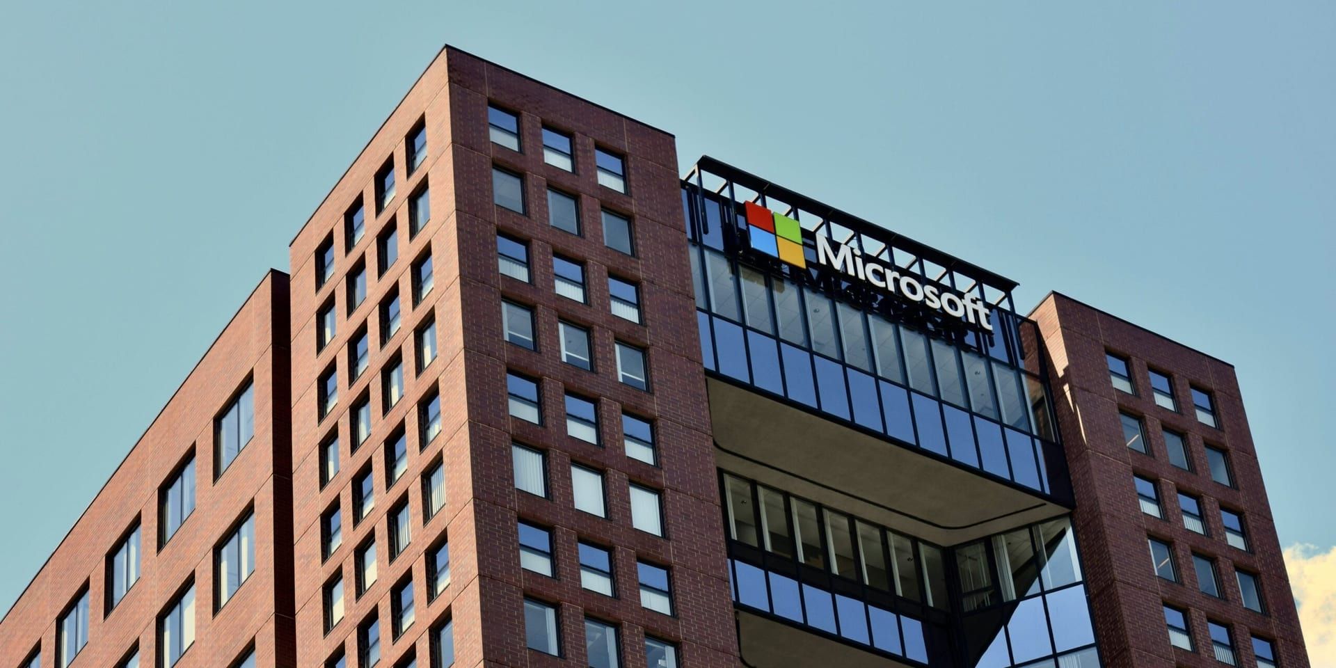 Satya Nadella Reshapes Microsoft’s Leadership to Drive Internal AI Innovation Beyond External Partnerships