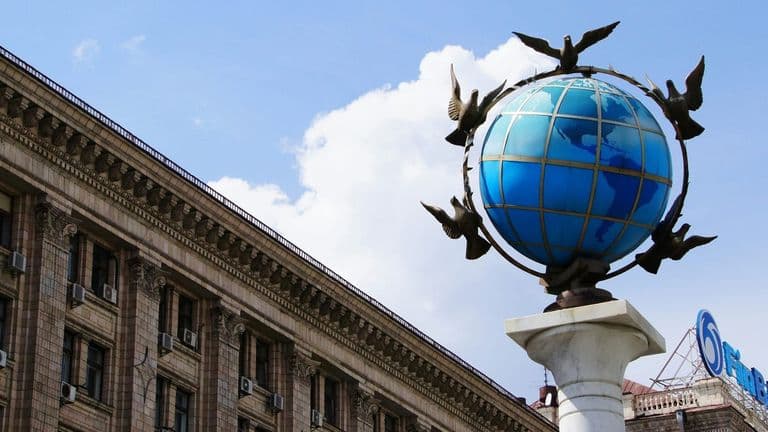 EY’s Global Restructuring for Enhanced Agility