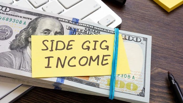 Top high earning side hustles for 2025, no experience needed