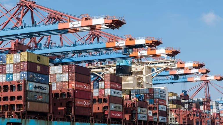 Fed Minutes Highlight Deepening Concerns Over Trade-Related Inflation and Growth Risks, Reinforce Policy Caution