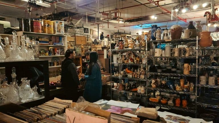 Antique and Vintage Markets Flourish Across the U.S. This Fall