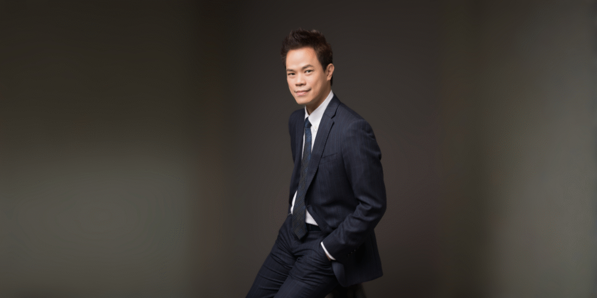 "Jerry Hsu, Personal IP Profit Coach, empowers creators and executives by building sustainable brands through recognition and strategic influence."