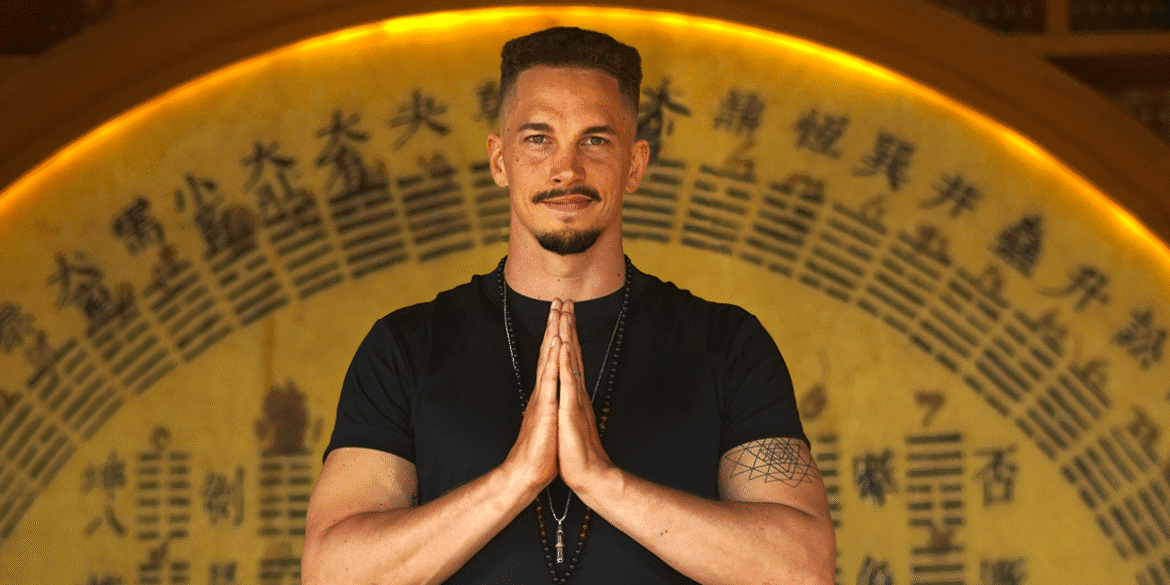 Maximilian Buchmann’s approach empowers men to build strong attraction and to last longer in bed through personal transformation, not tricks.