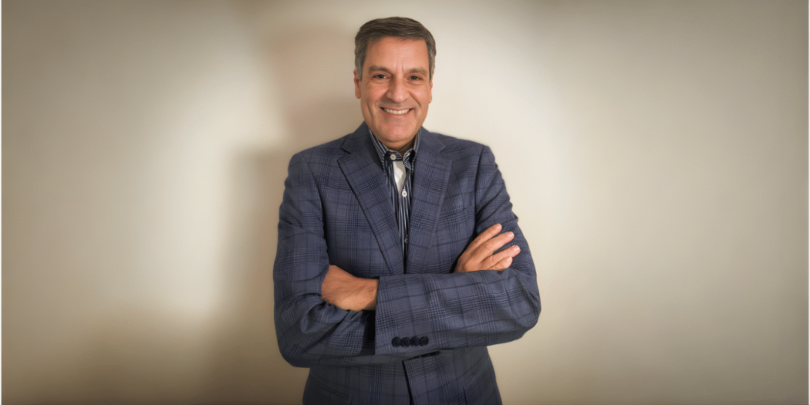 Fernando Gama Rahal, a global franchising leader, known for innovation and international business growth.