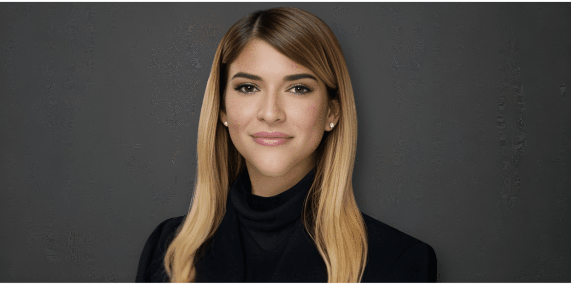 Veronica Yazmin Rivera leading VYR Management Group, helping businesses turn strategy into execution through systems, AI integration, and scalable, profitable growth solutions.